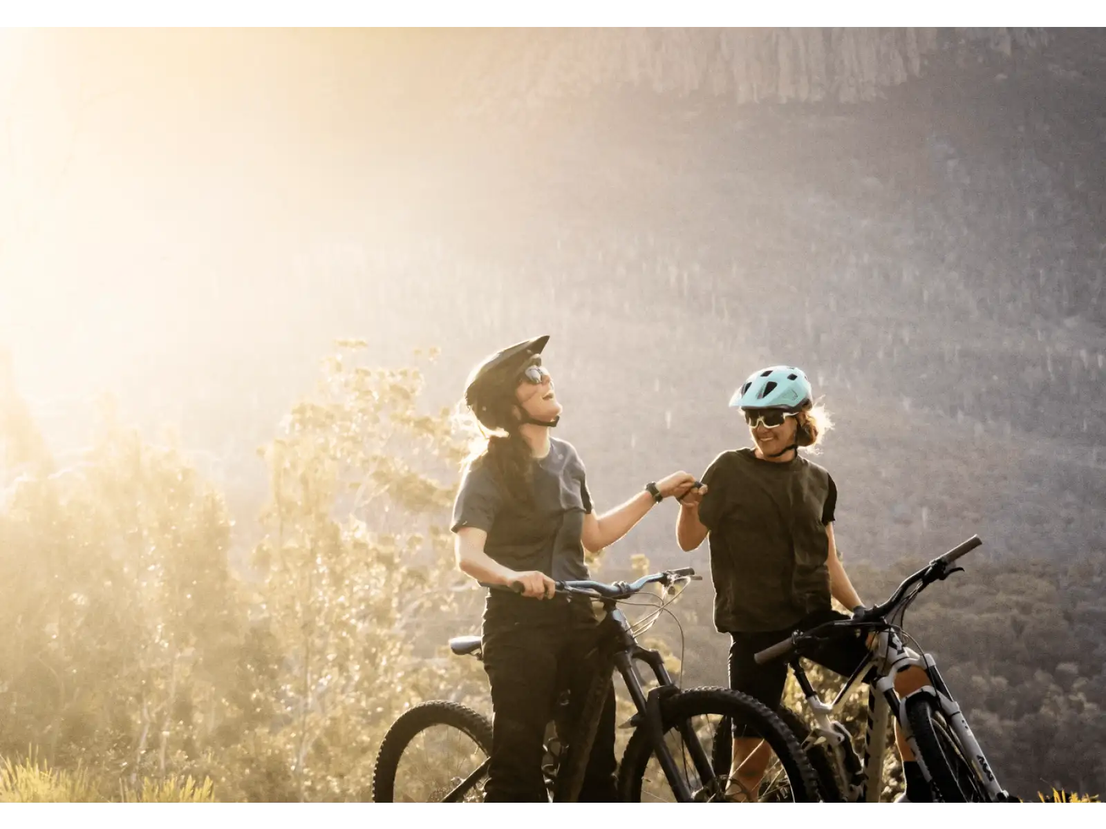 Lazer Finch KinetiCore helmet black