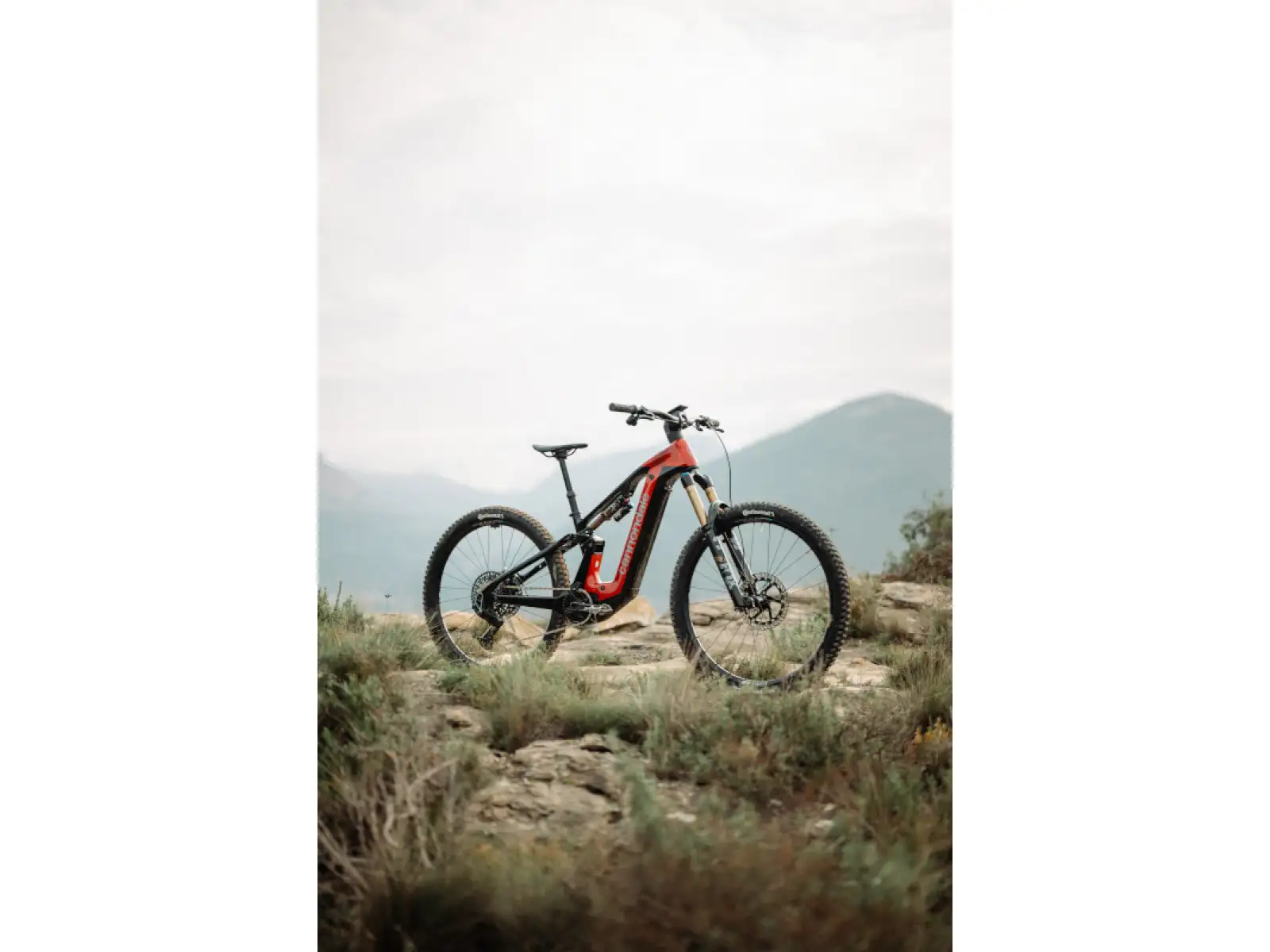 Cannondale Moterra Carbon 1 full-suspension e-bike Metallic Red