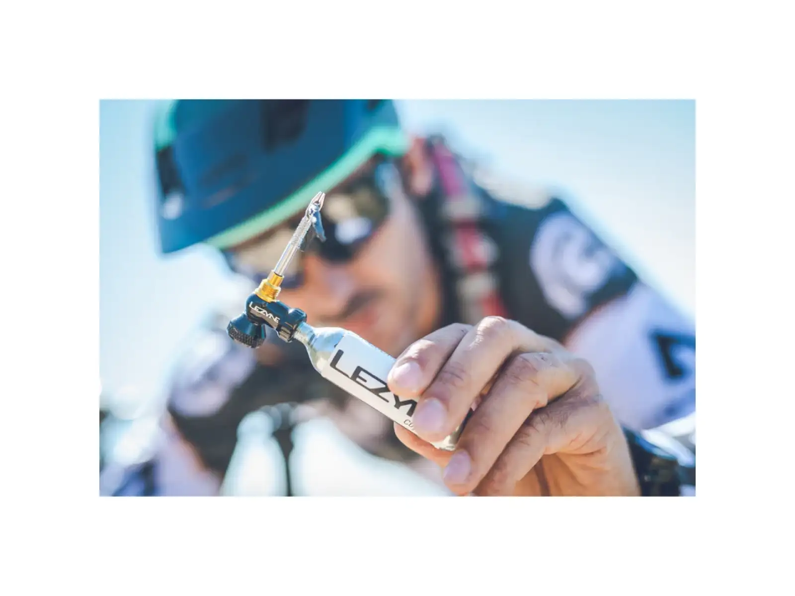 Lezyne Tubeless CO2 Blaster W/O CO2 tubeless tire repair kit