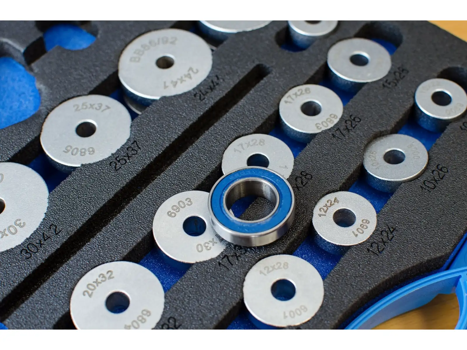 Unior press kit for bottom bracket bearings UNI