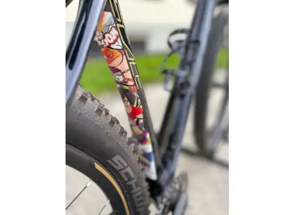 Rie:sel Design TAPE 3000 frame film Stickerbomb Eyecatcher