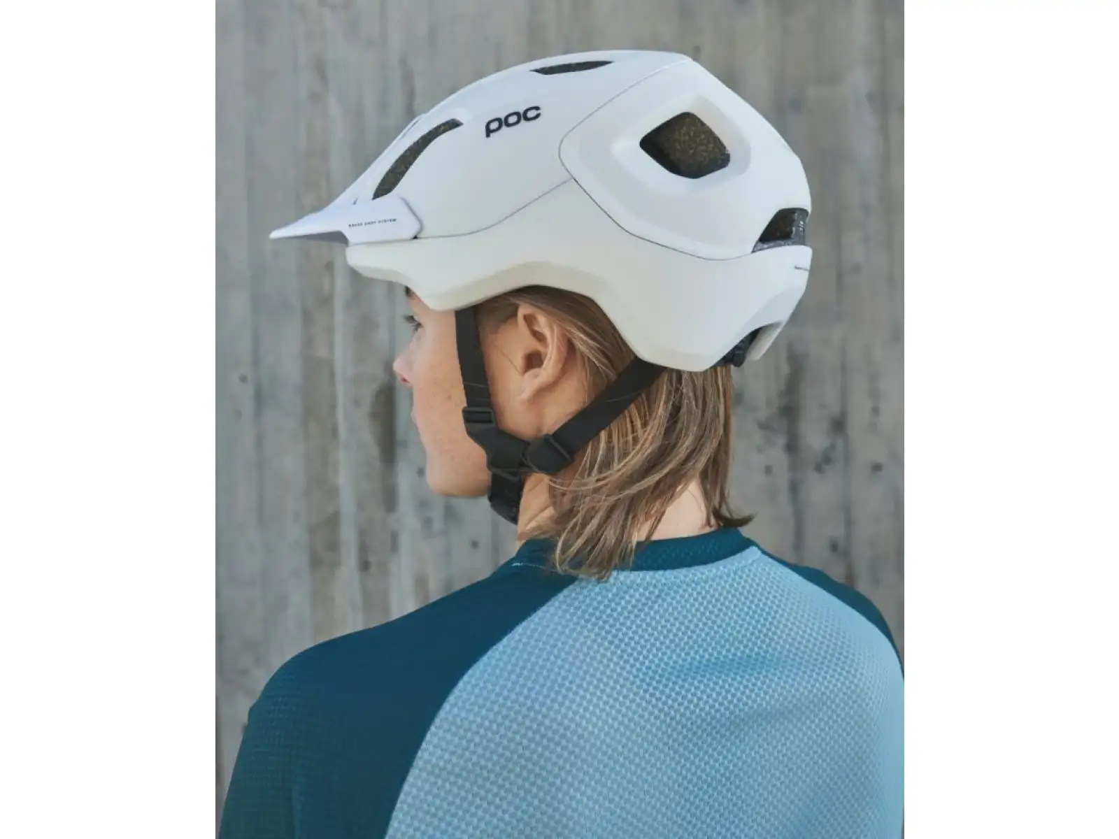 POC Axion helmet Hydrogen White Matt
