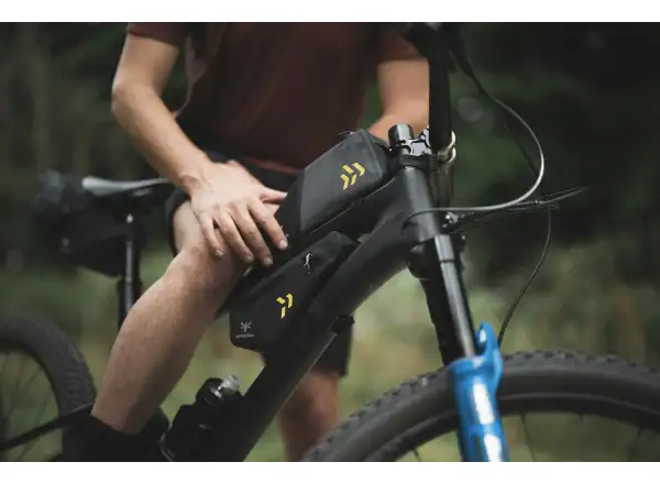 Apidura Backcountry top tube pack 1 l