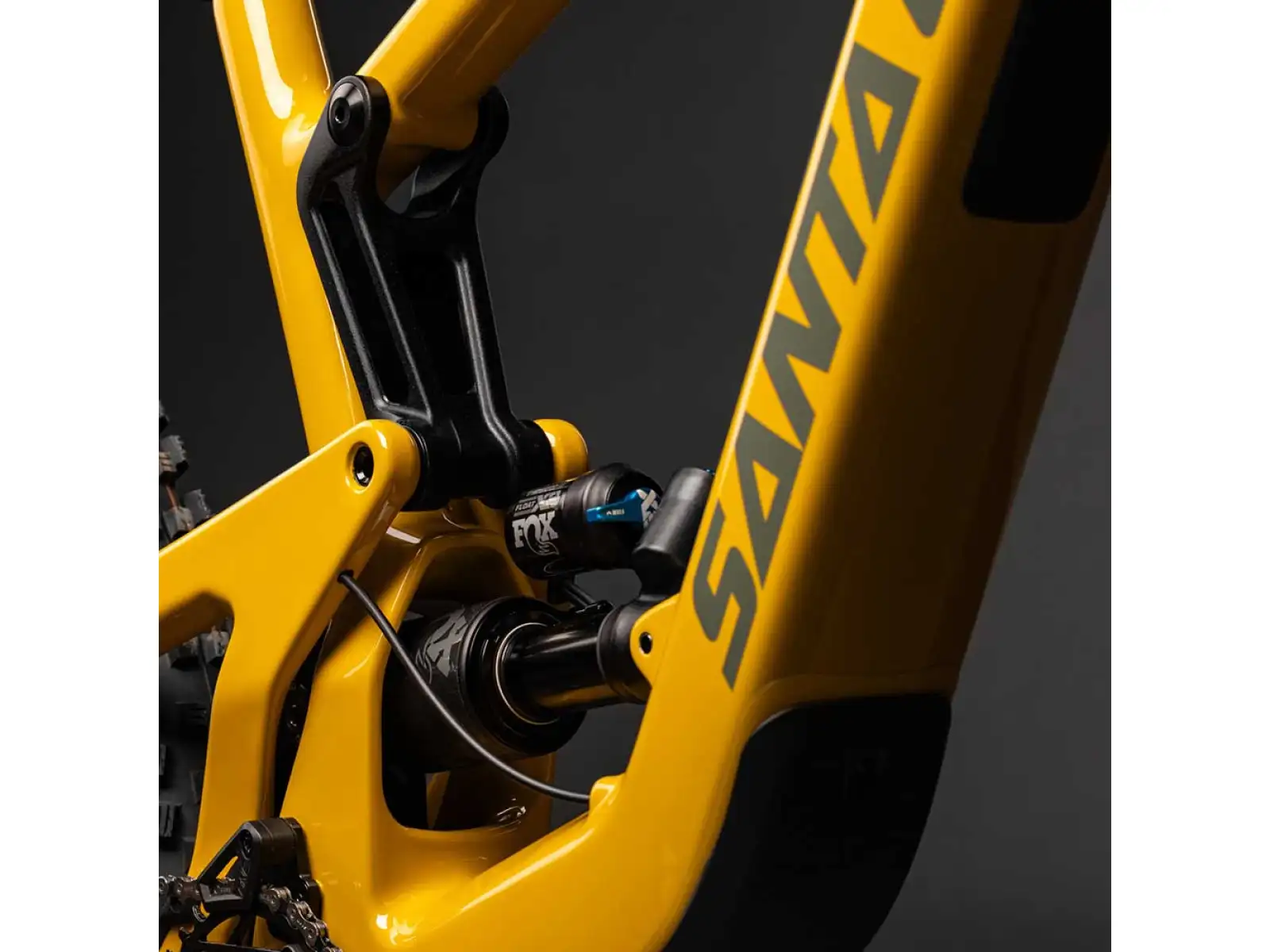 Santa Cruz Heckler SL 1 C R full suspension e-bike Gloss Mustard