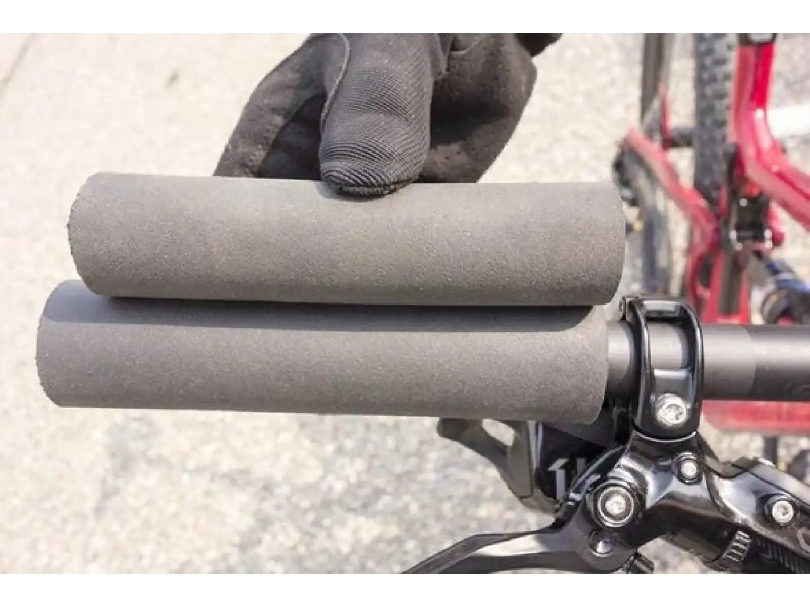 Wolf Tooth FatPaw XL grips 9.5 mm Black