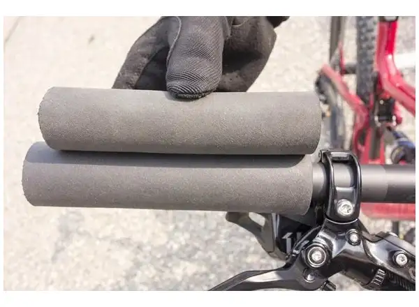 Wolf Tooth FatPaw XL grips 9.5 mm Black