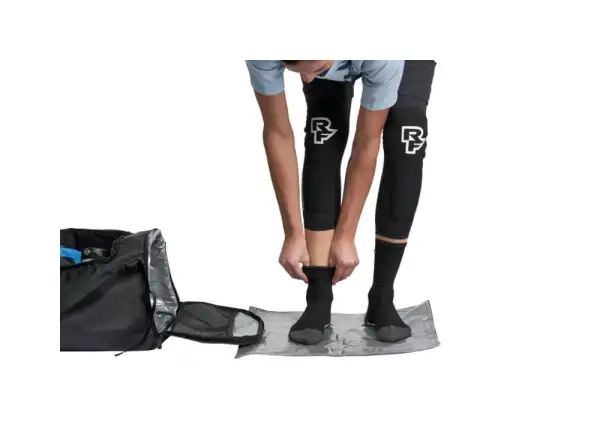Race Face Stash Gear Bag travel bag stealth