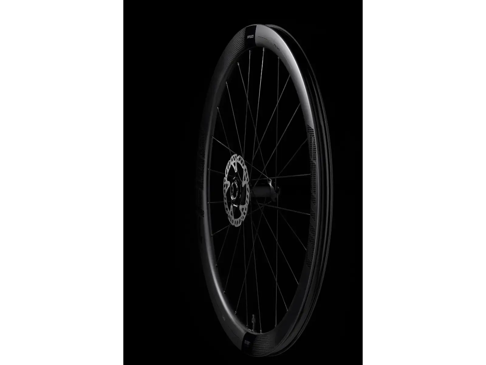 FFWD RYOT44 DT240 2:1 EXP road wheelset clincher MattBlack freehub Shimano HG11