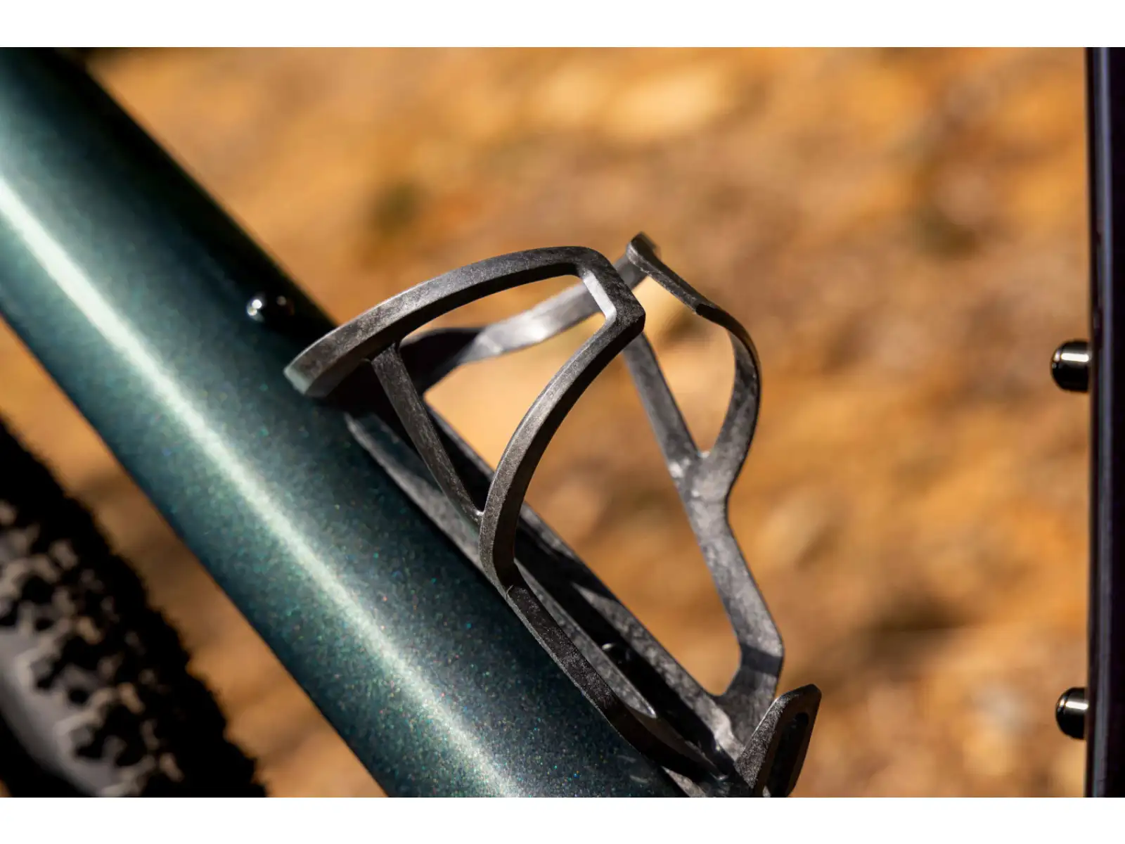Giant Airway Elite Matt bottle cage Black/Gloss silver