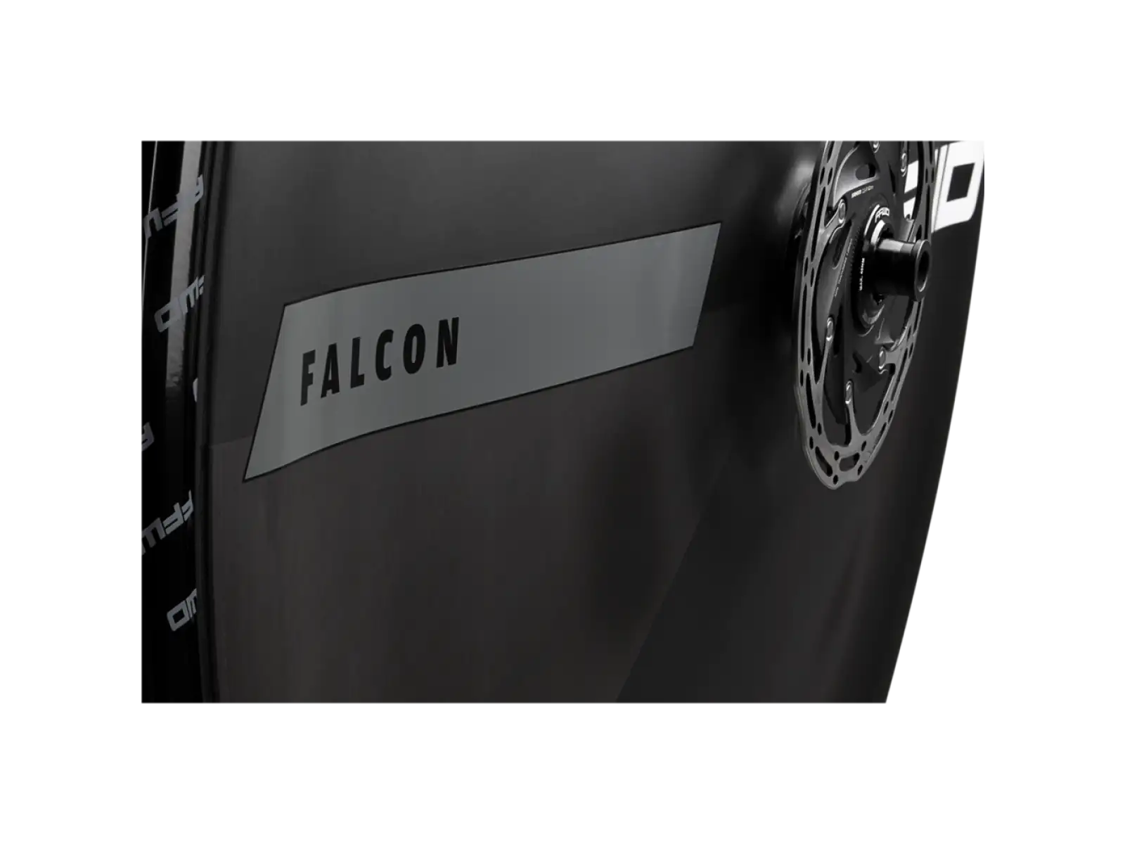 FFWD Falcon road disc for disc brakes including tire