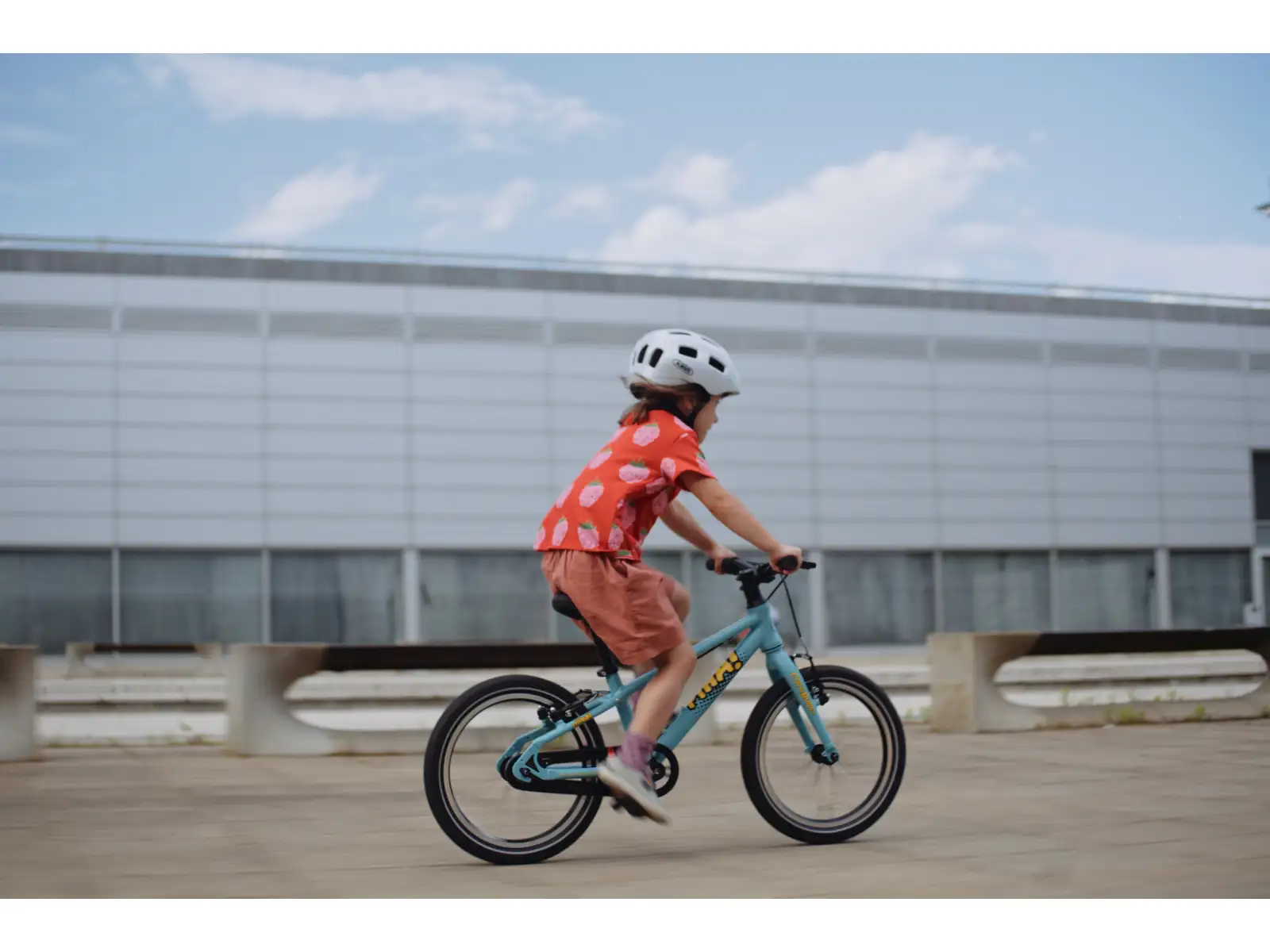 Fíha 16 CoralBubble children's bike blue