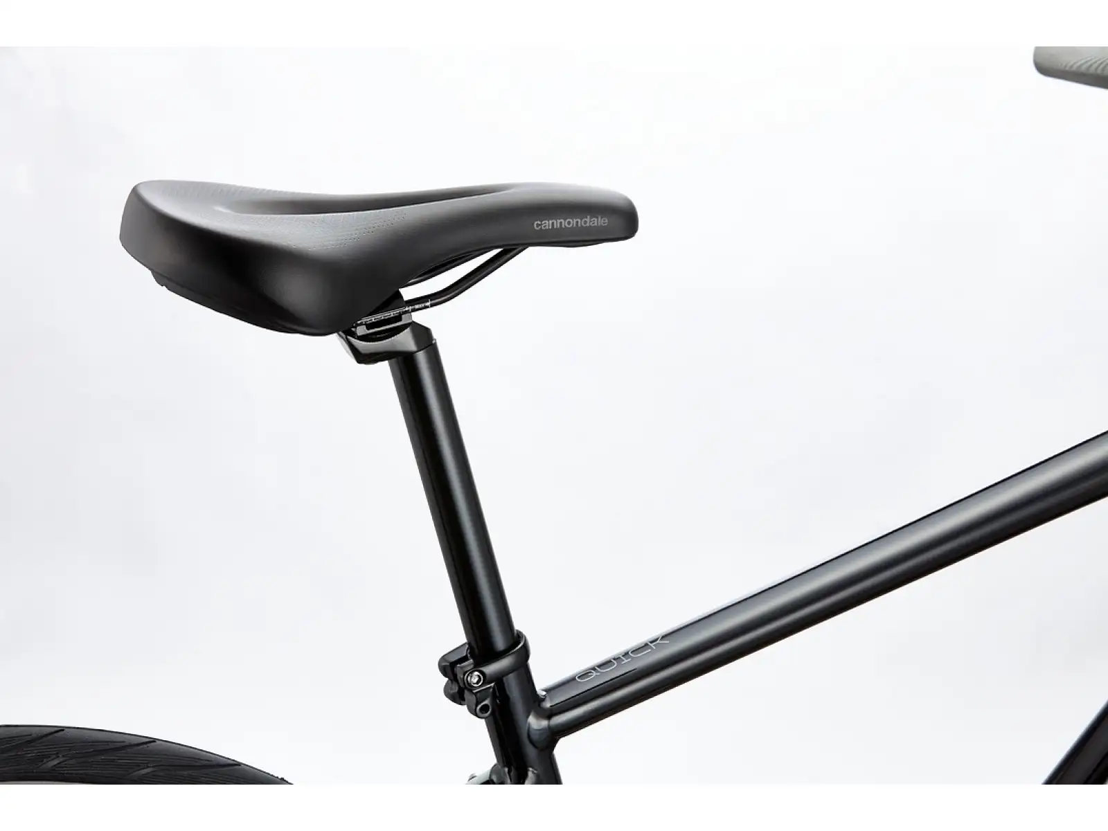 Cannondale Quick 3 trekking bike Black Pearl
