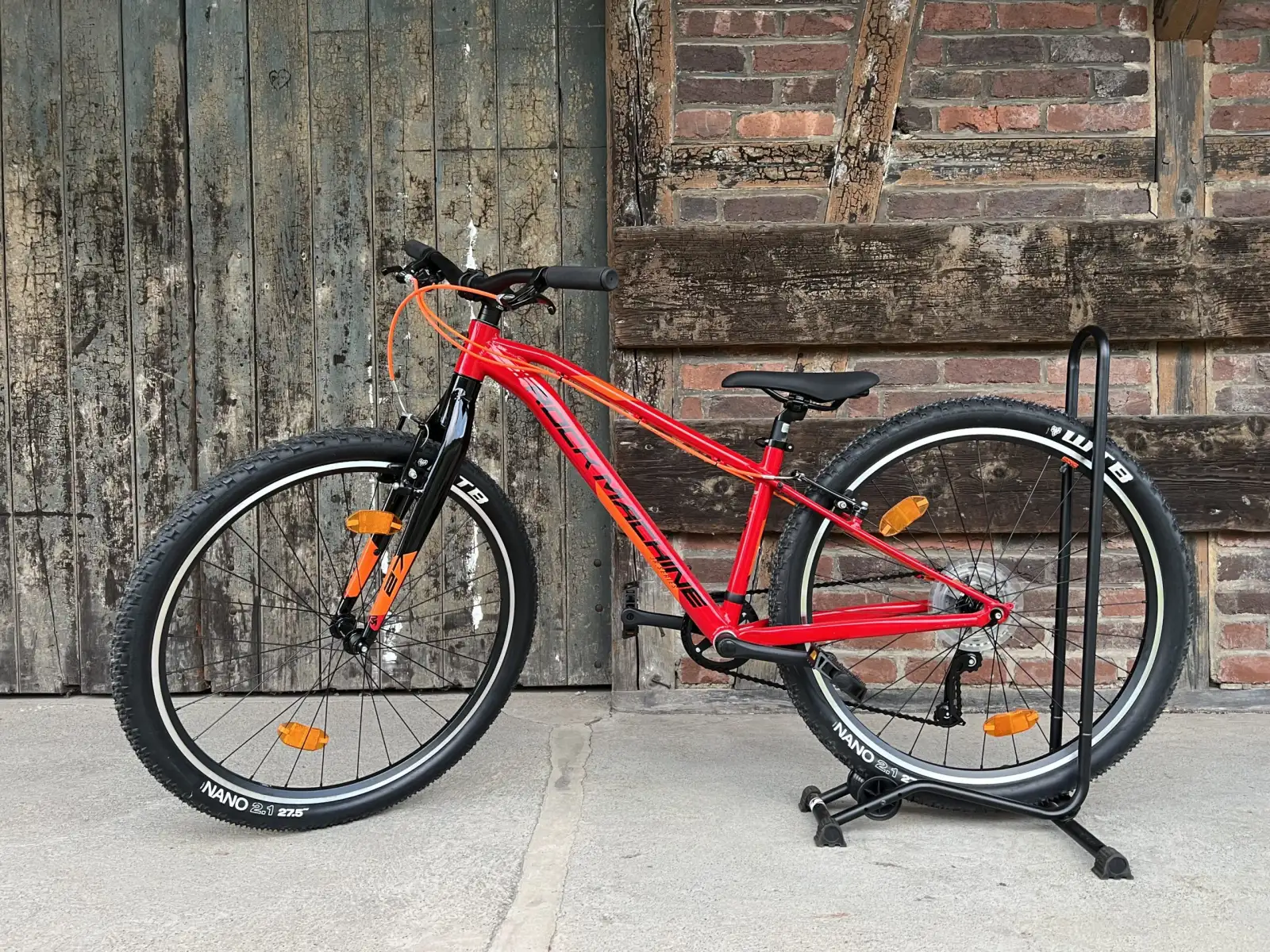 Rock Machine Thunder 27 VB Red/Orange children's Mountain Bike