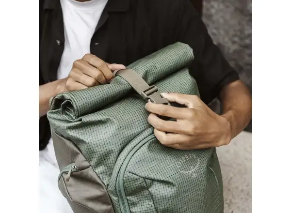 In stock New Osprey Transporter Roll Top backpack Pine Leaf