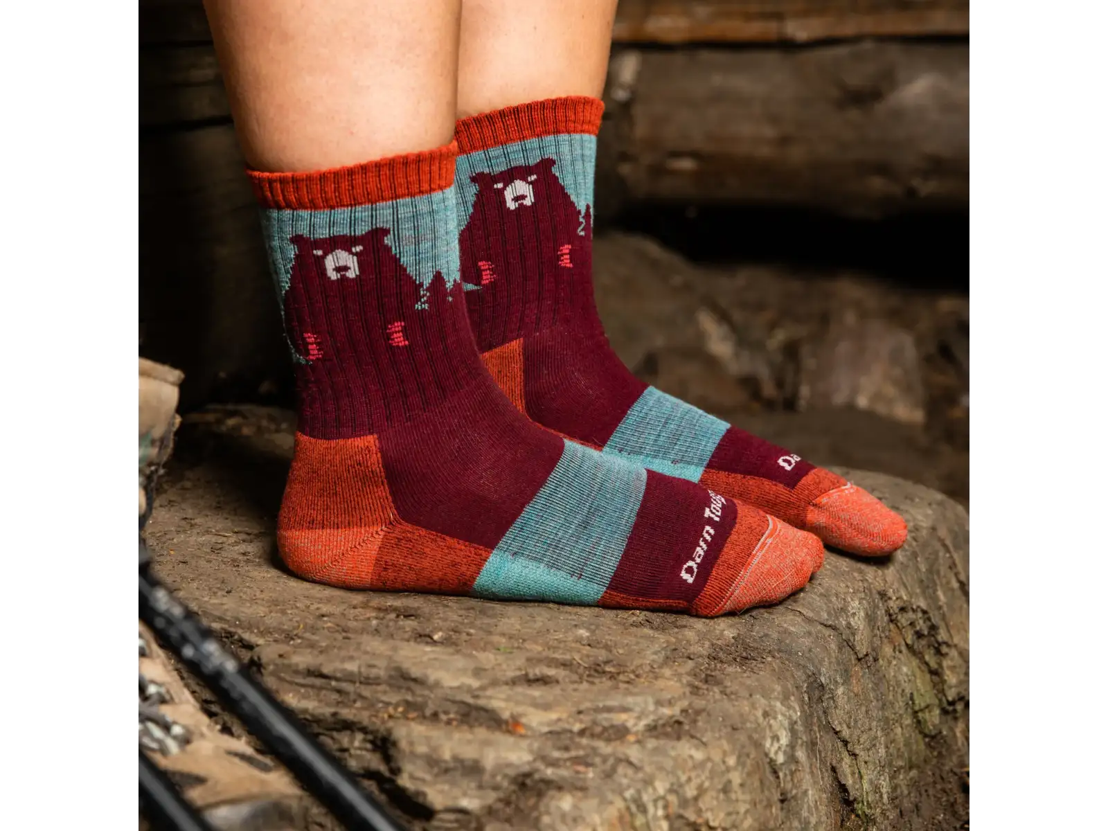 Darn Tough Bear Town Micro Crew Lightweight Cushion women's socks Burgundy