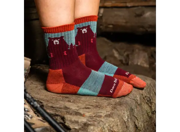 Darn Tough Bear Town Micro Crew Lightweight Cushion women's socks Burgundy