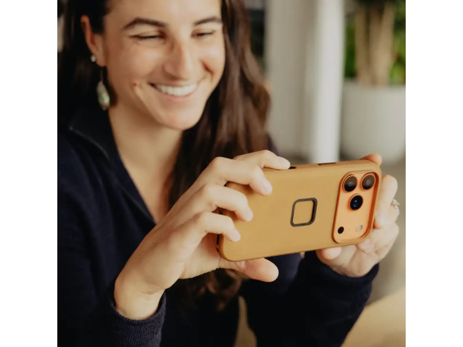 Peak Design Everyday Clarino Case iPhone 17 Pro Max Tan