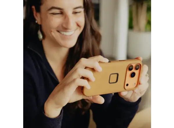 Peak Design Everyday Clarino Case iPhone 17 Pro Max Tan