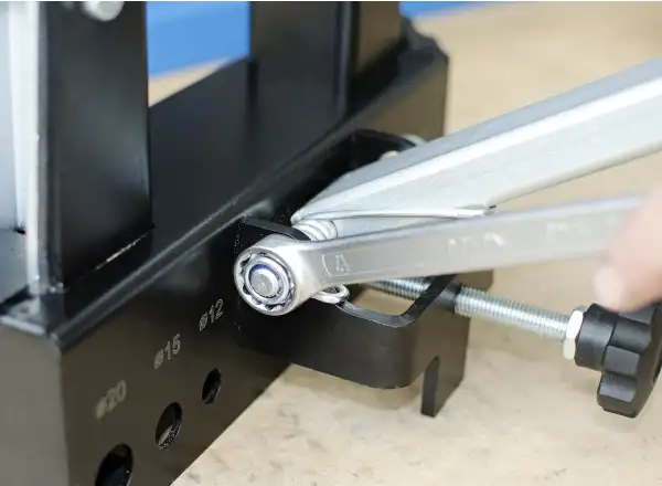Unior calibration tool 2 for dishing truing fork