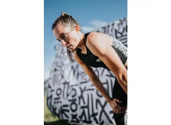 Dynafit Trail Crop Top women's sleeveless shirt Black Out