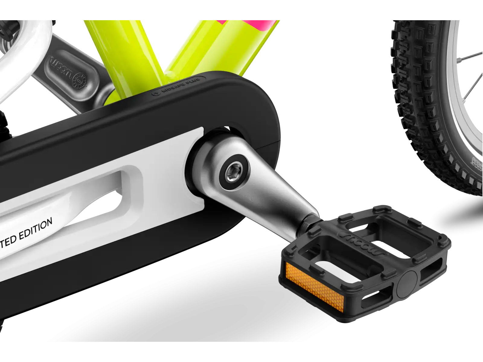 Woom GO 2 kids bike neon lime