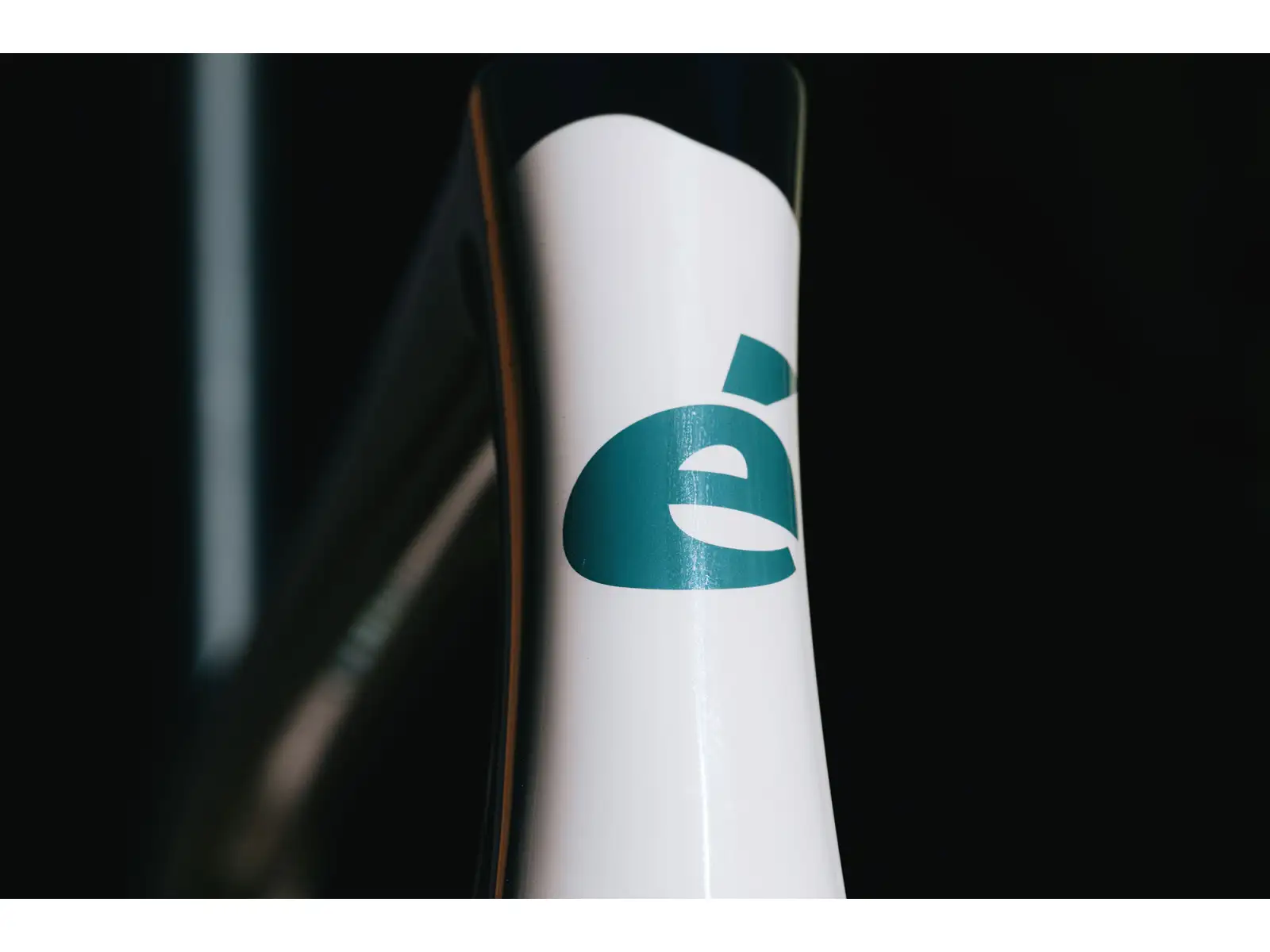 Cervélo Caledonia-5 SRAM Rival AXS Sandstone