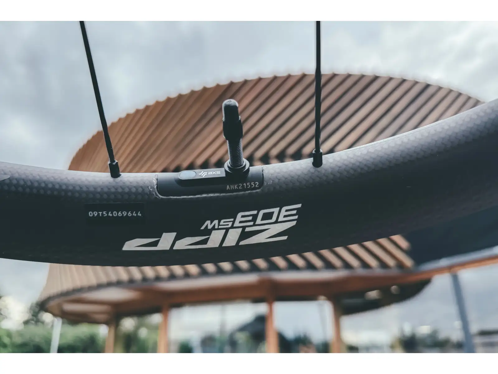 Zipp 303 SW Carbon Tubeless CenterLock A1 front wheel