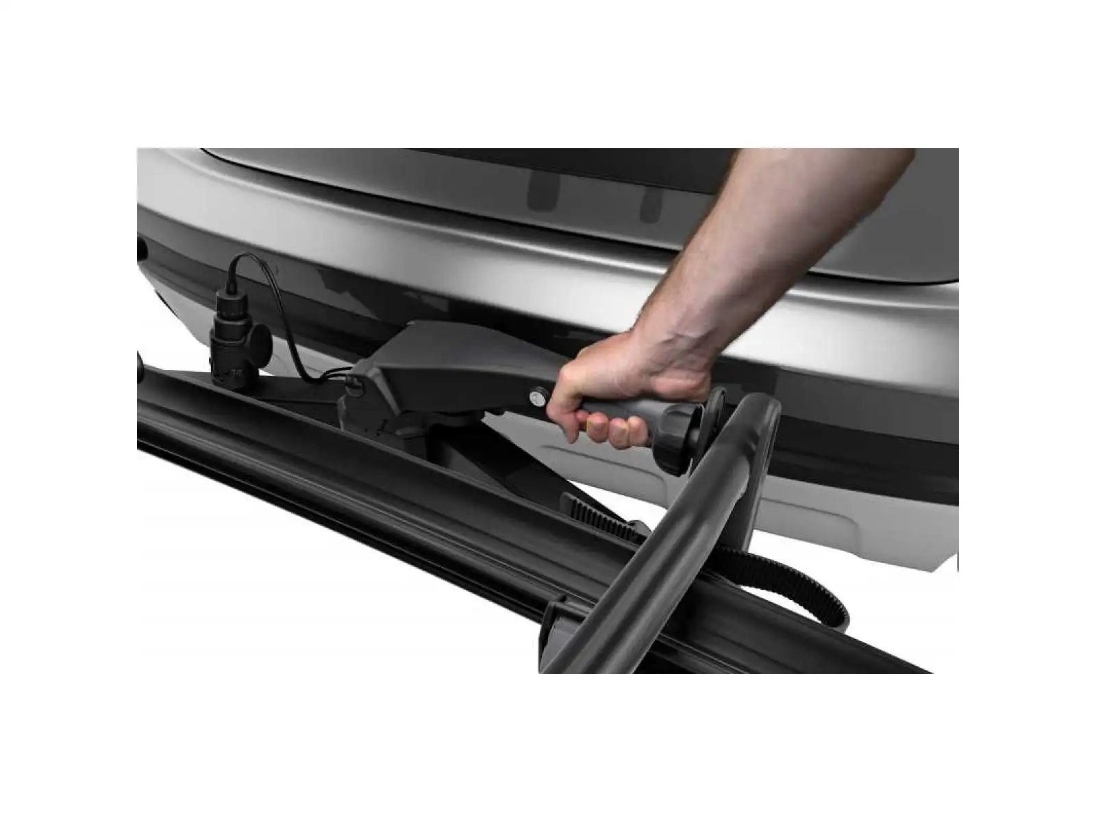 Thule VeloSpace XT carrier on tow bar for 3-4 bikes