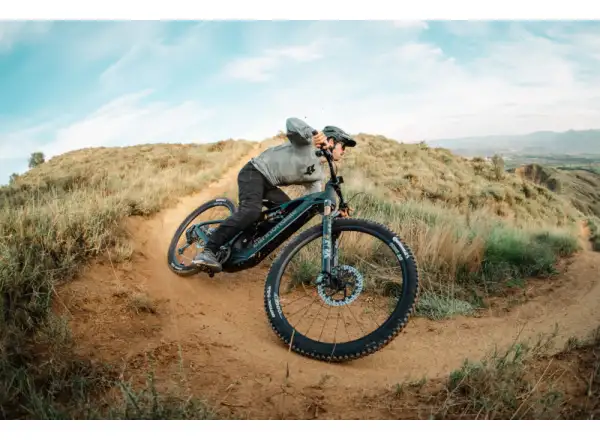 Cannondale Moterra Carbon 2 full-suspension e-bike Jade