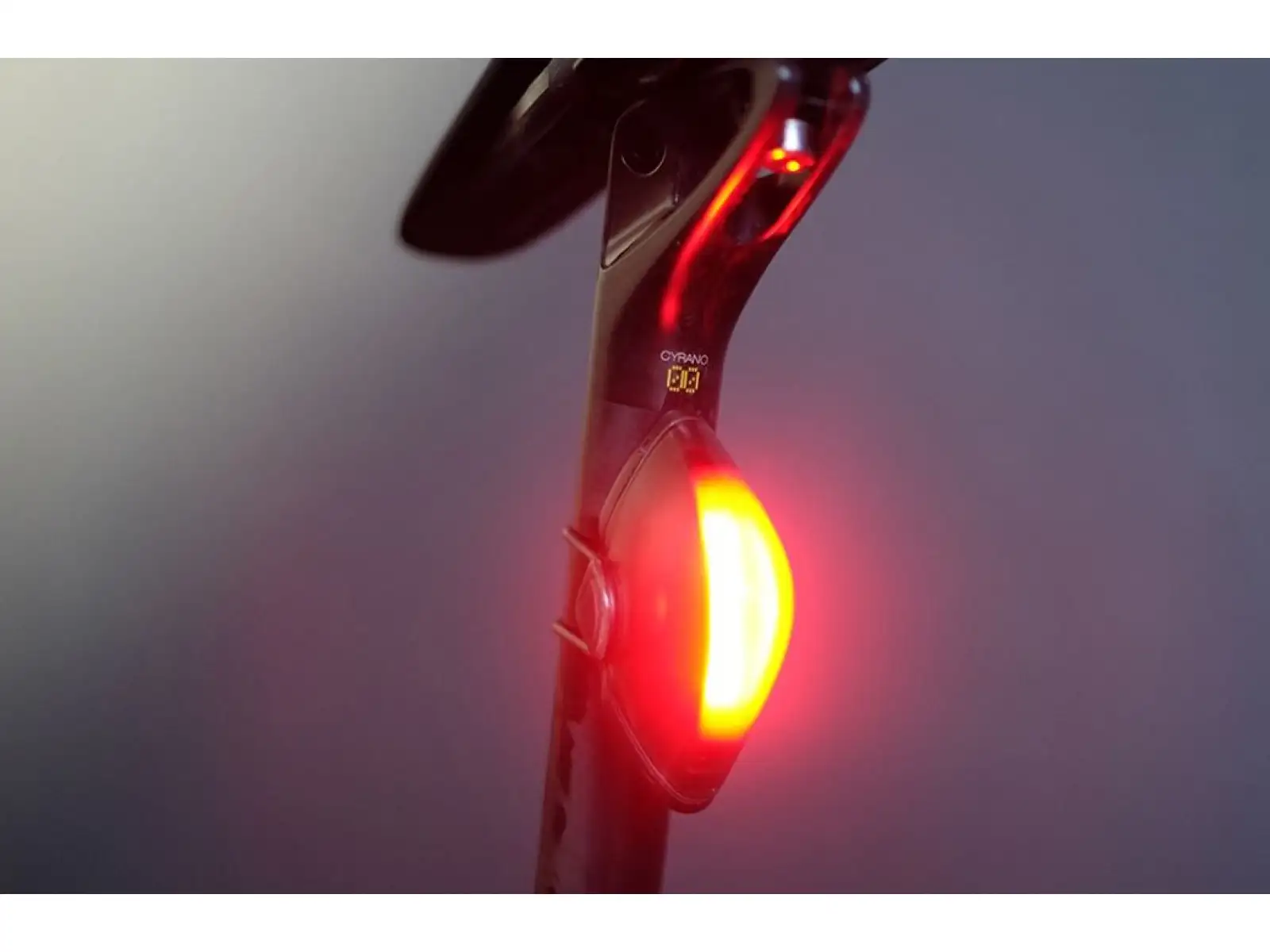 Fizik Lumo L1 USB flasher