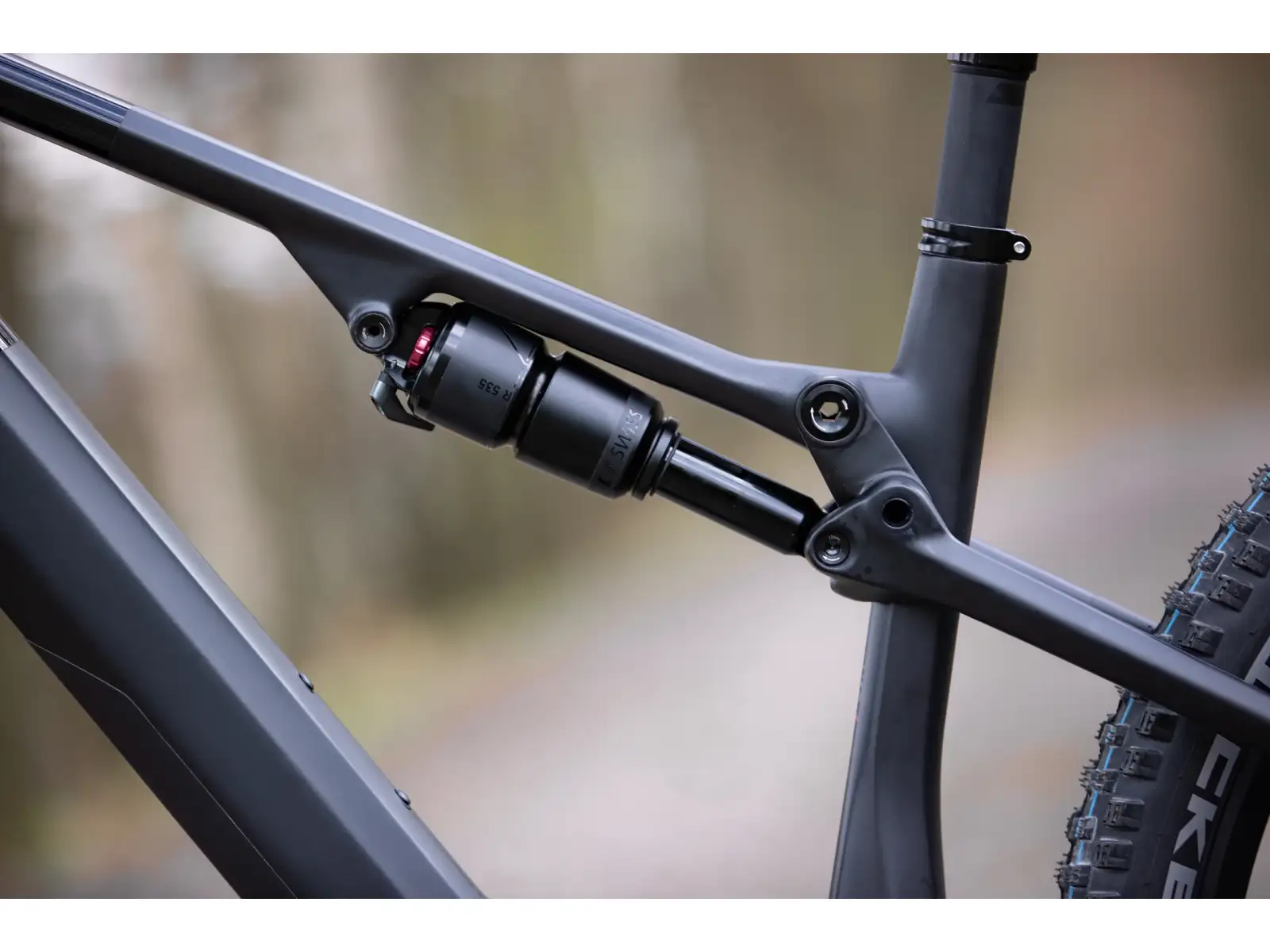 Superior iXF 9.7 full-suspension lightweight e-bike