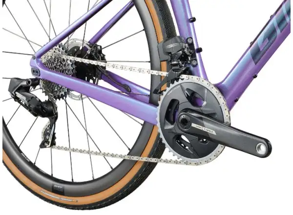 Giant Revolt Advanced Pro 0 gravel bike Digital Blurple