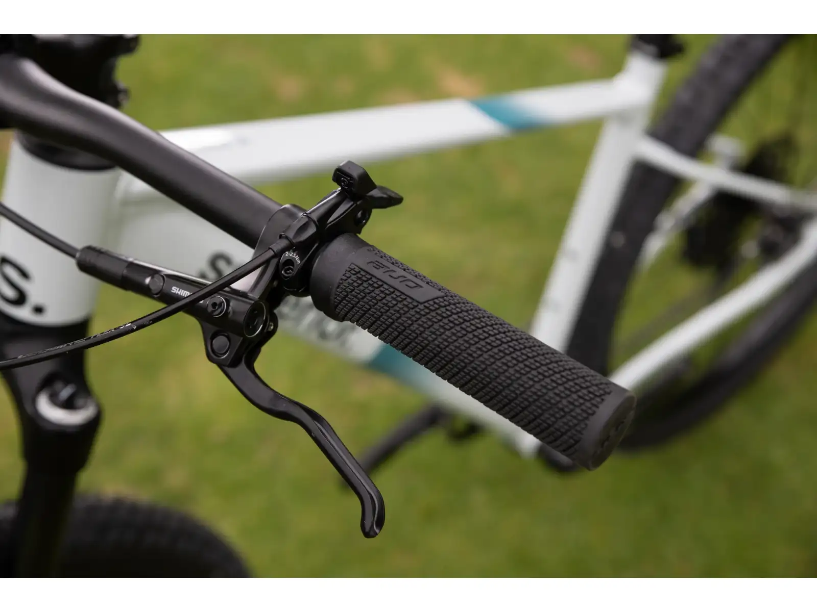 Superior XC 6.2 mountain bike Gloss Grey/Petrol
