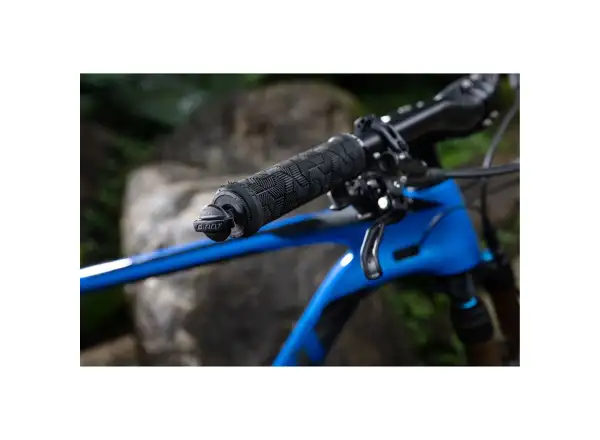 Giant Clutch Bar End Storage tubeless tire repair kit