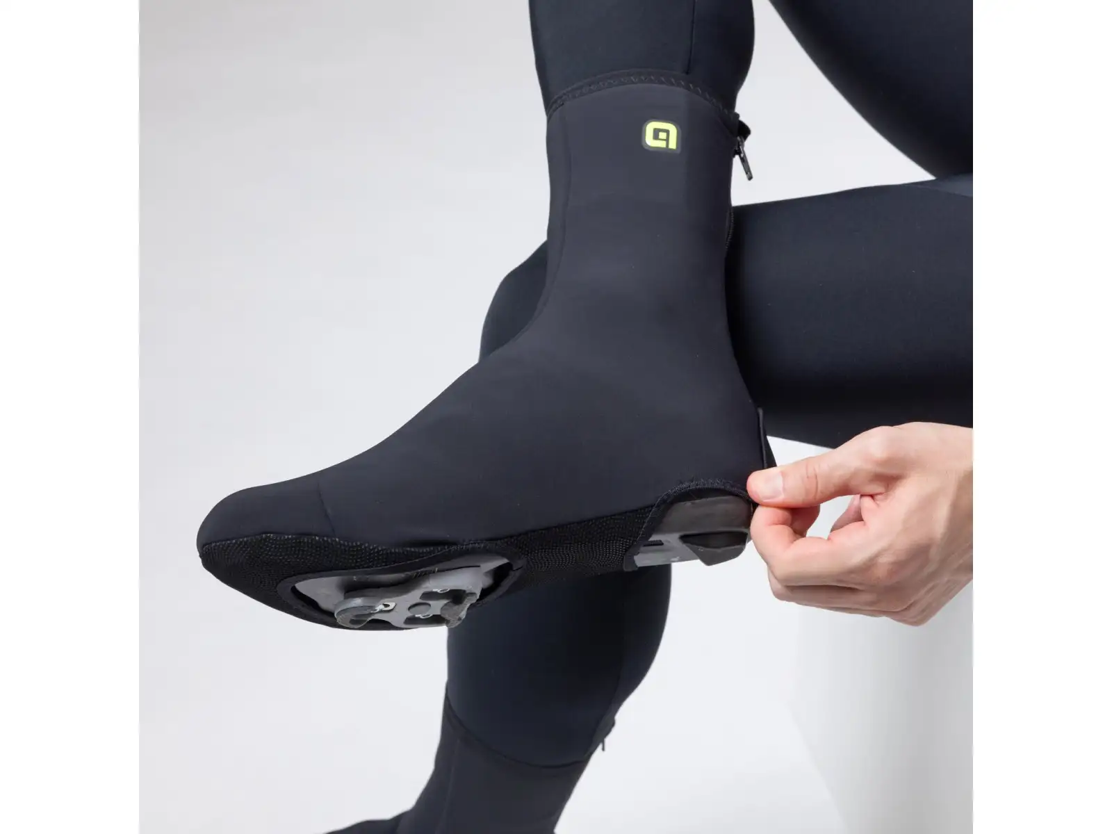 Alé Accessori Frostguard shoe covers Black