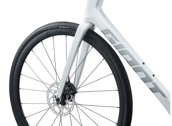 Giant Defy Advanced 2 road bike Pearl White