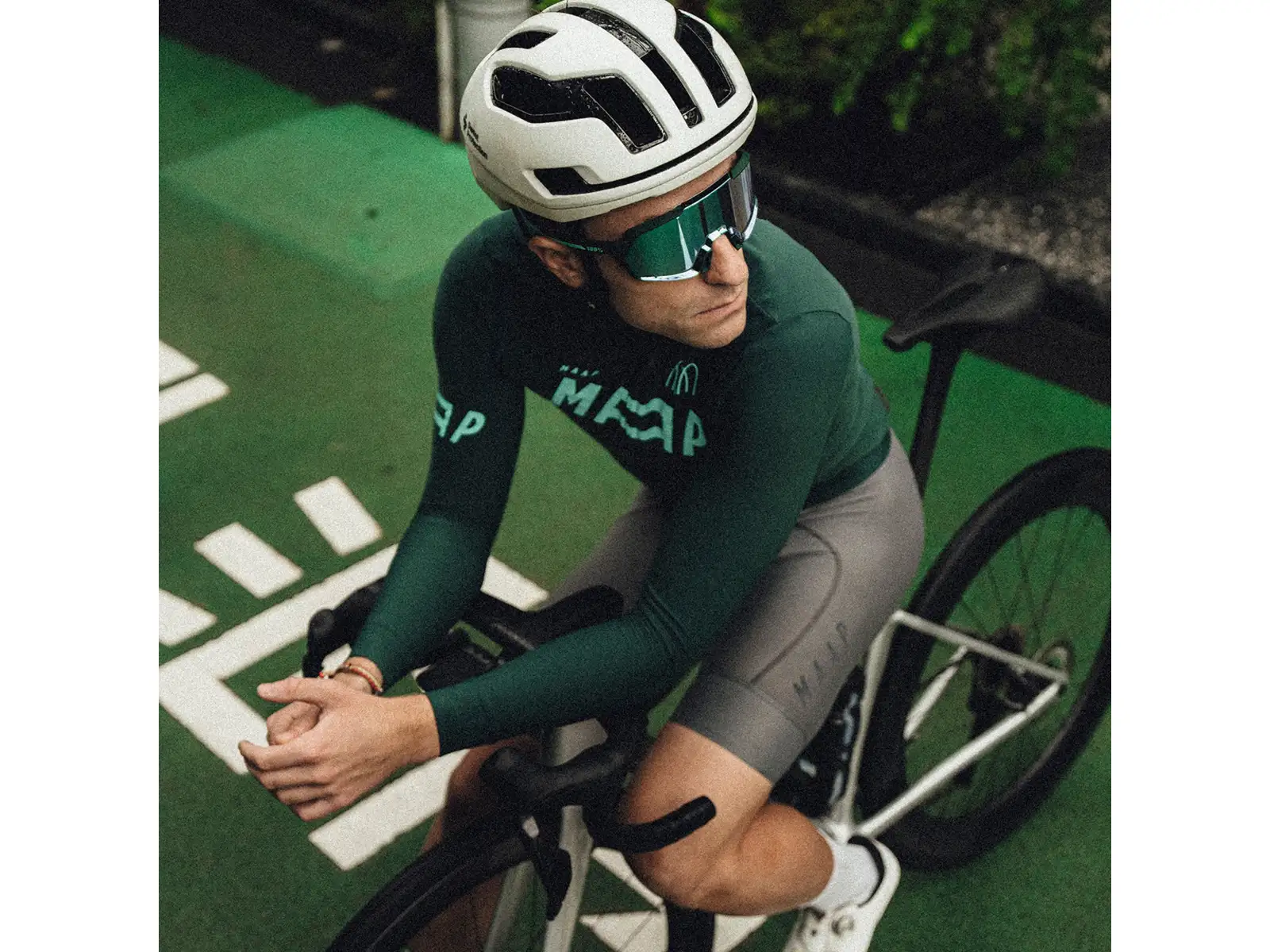 100% Korbin sports glasses Matte Juniper/HiPER Mint Mirror Lens