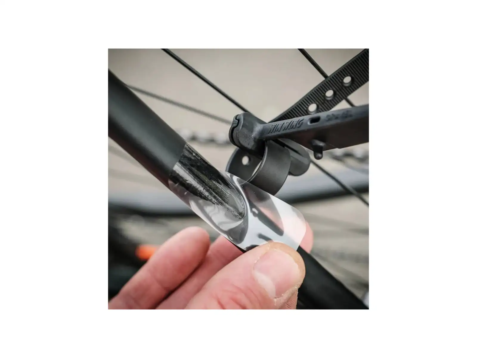 Ass Savers Win Wing 2 Gravel rear fender Black Dots