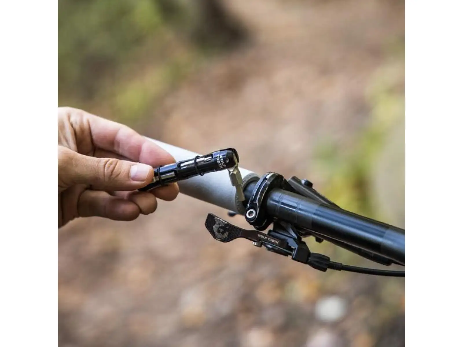Wolf Tooth EnCase multitool 14 functions