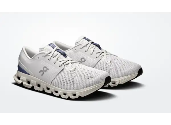 On Cloud X 4 women's running shoes Lavender/Acai