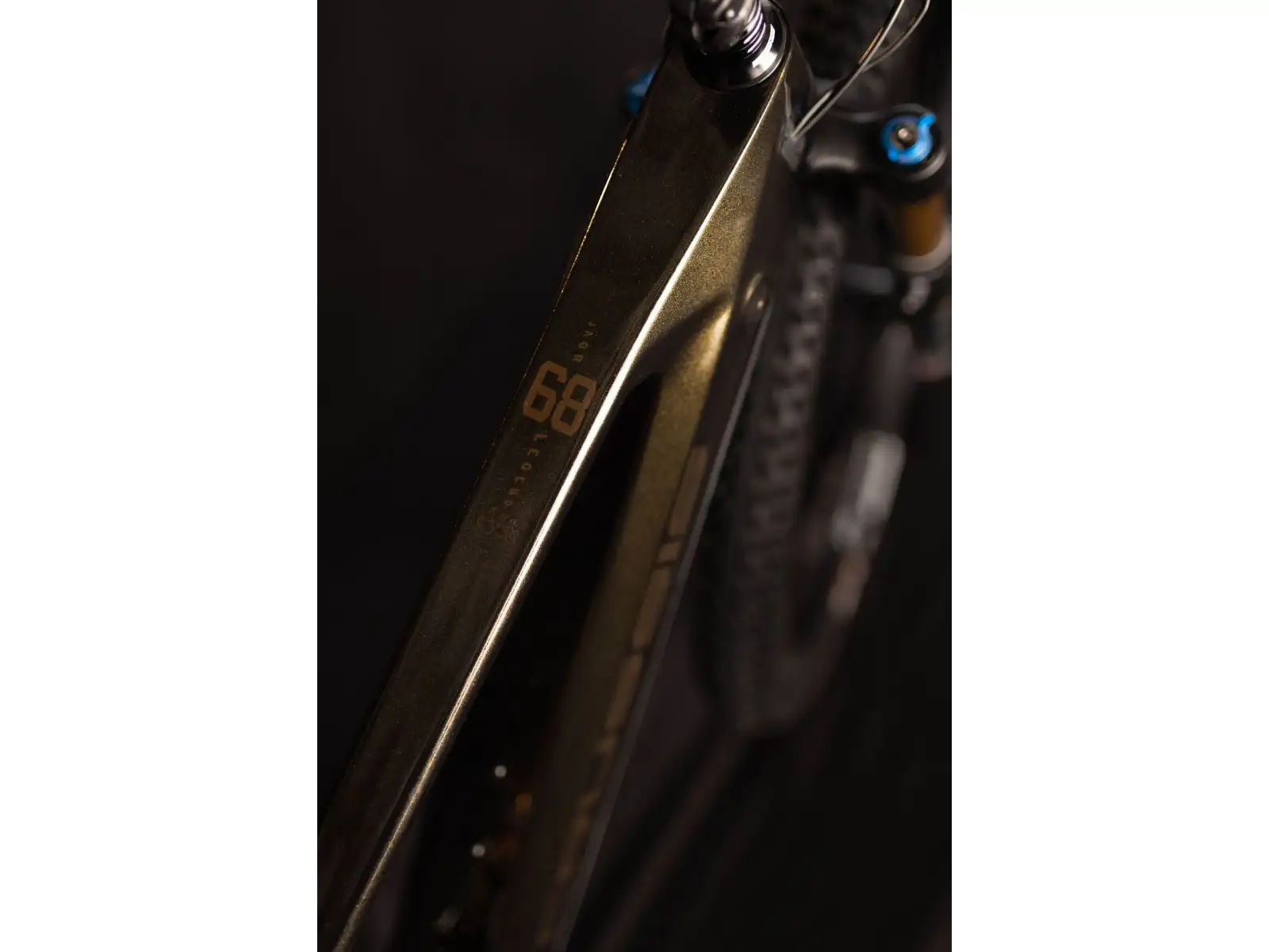 Crussis Legend 68 full-suspension e-bike