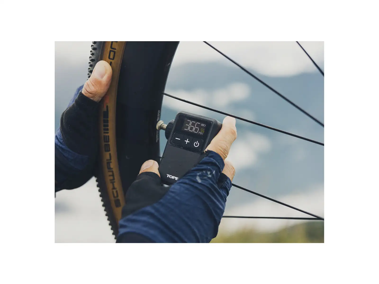 Topeak E-booster Digital Mini pump