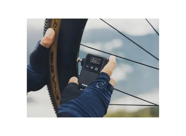 Topeak E-booster Digital Mini pump