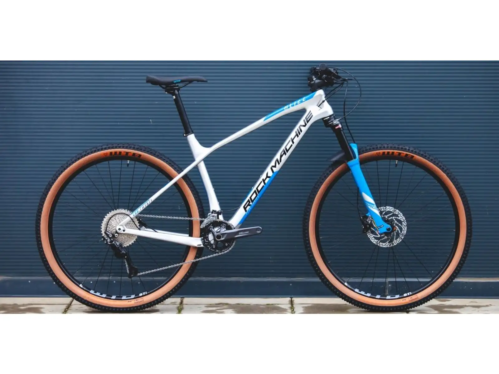 Rock Machine Blizz CRB 20 29 gloss silver/blue