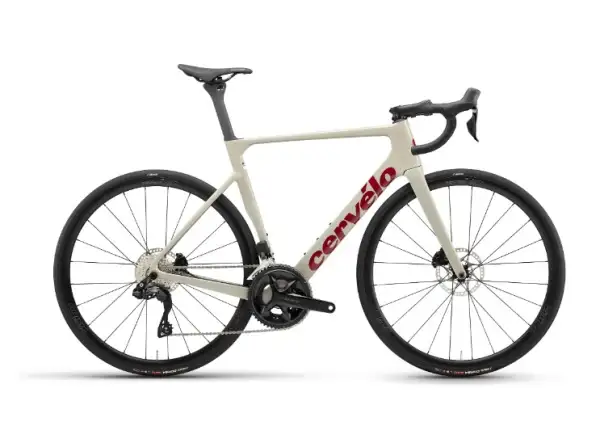 Cervélo Soloist 105 Di2 road bike Dried Amaranth