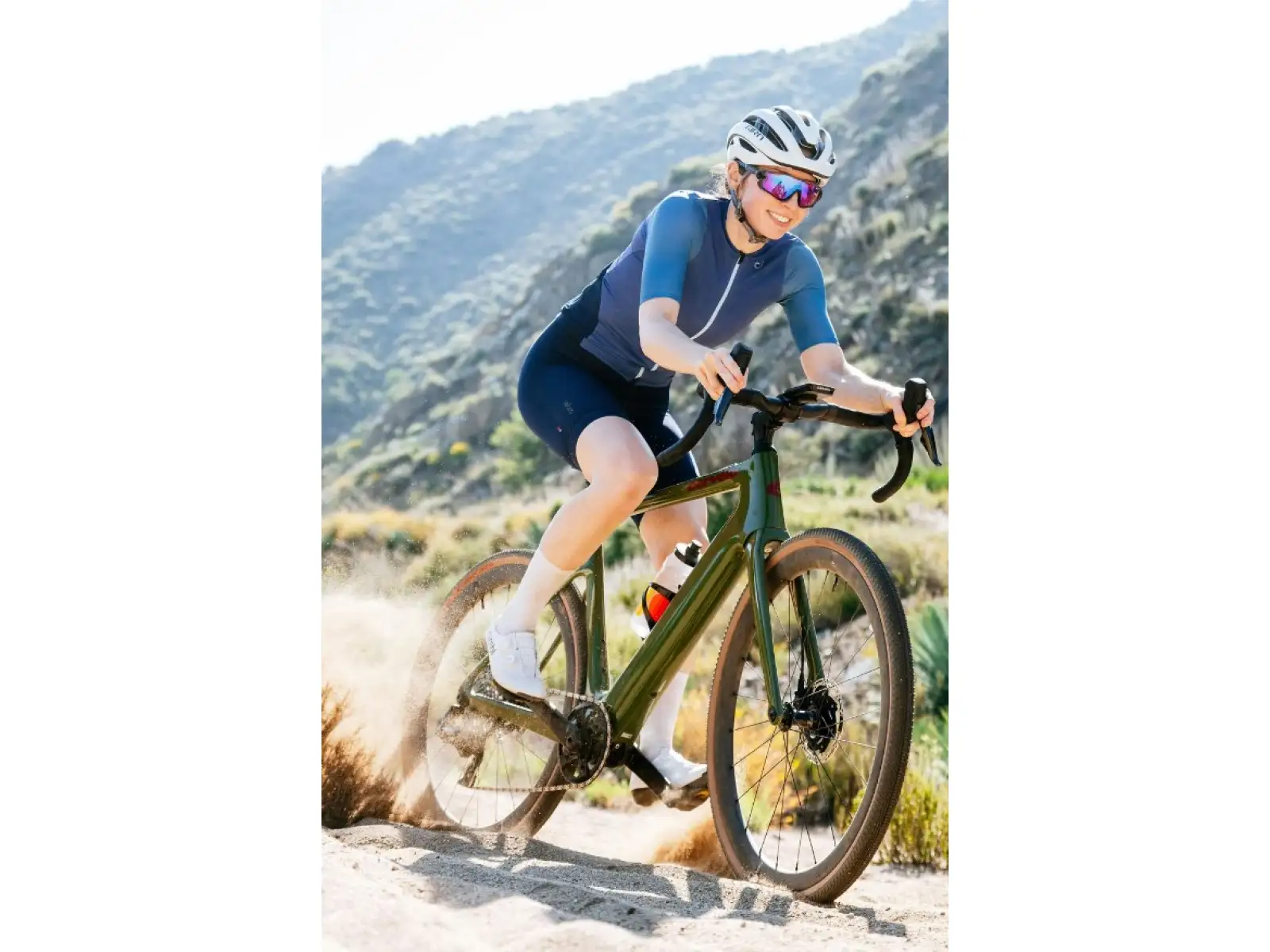 Cervélo Rouvida Force XPLR AXS 1 road e-bike Expedition Green
