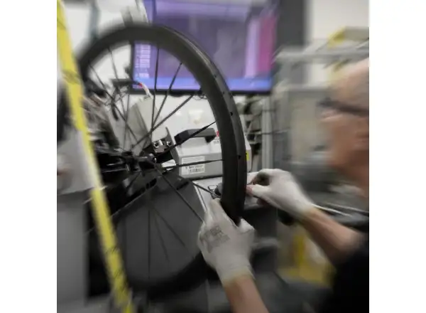 Mavic Comete 50 Disc CL road wheelset freehub Shimano HG11