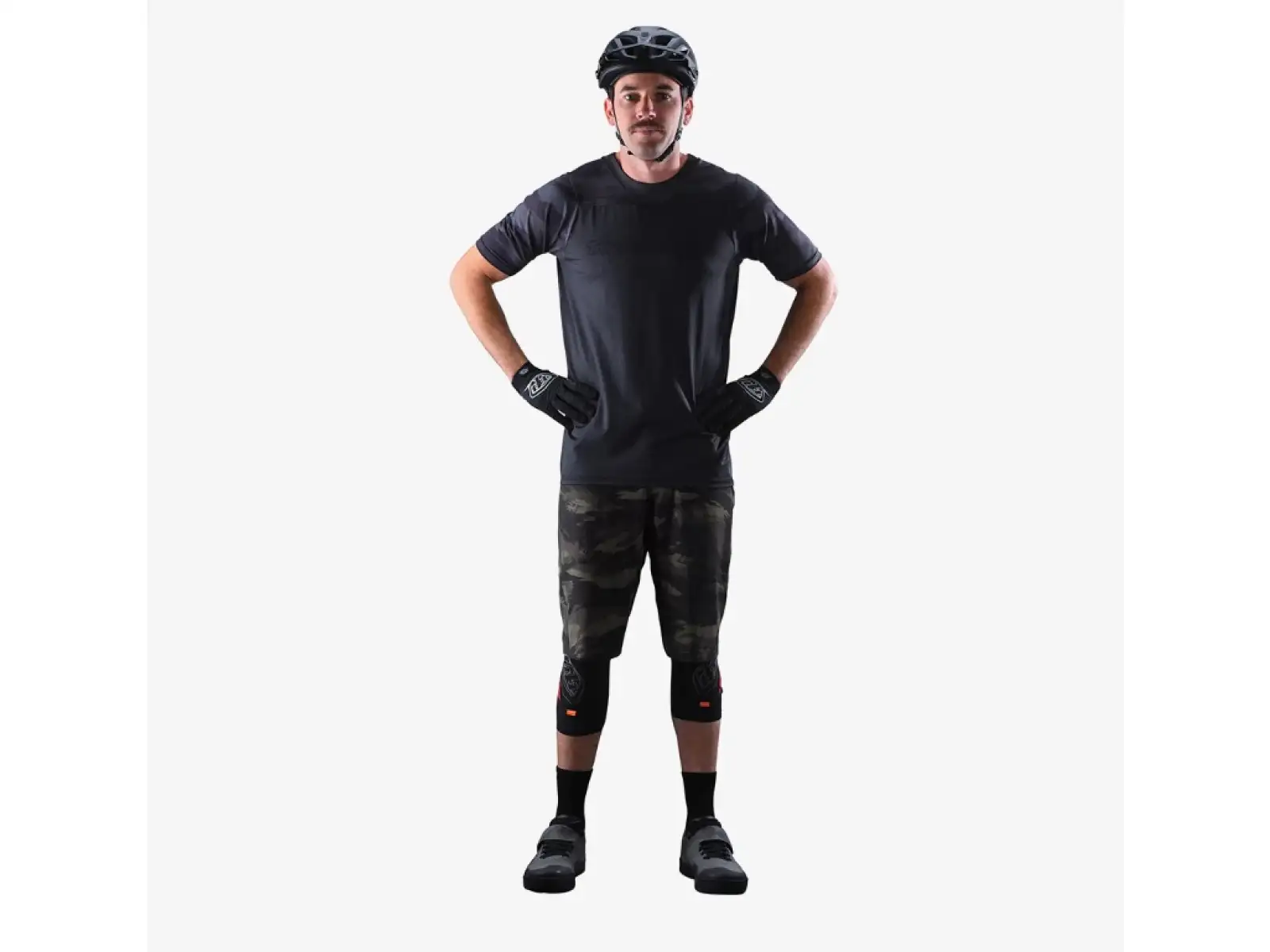 Troy Lee Designs Skyline men's shorts Brushed Camo/military