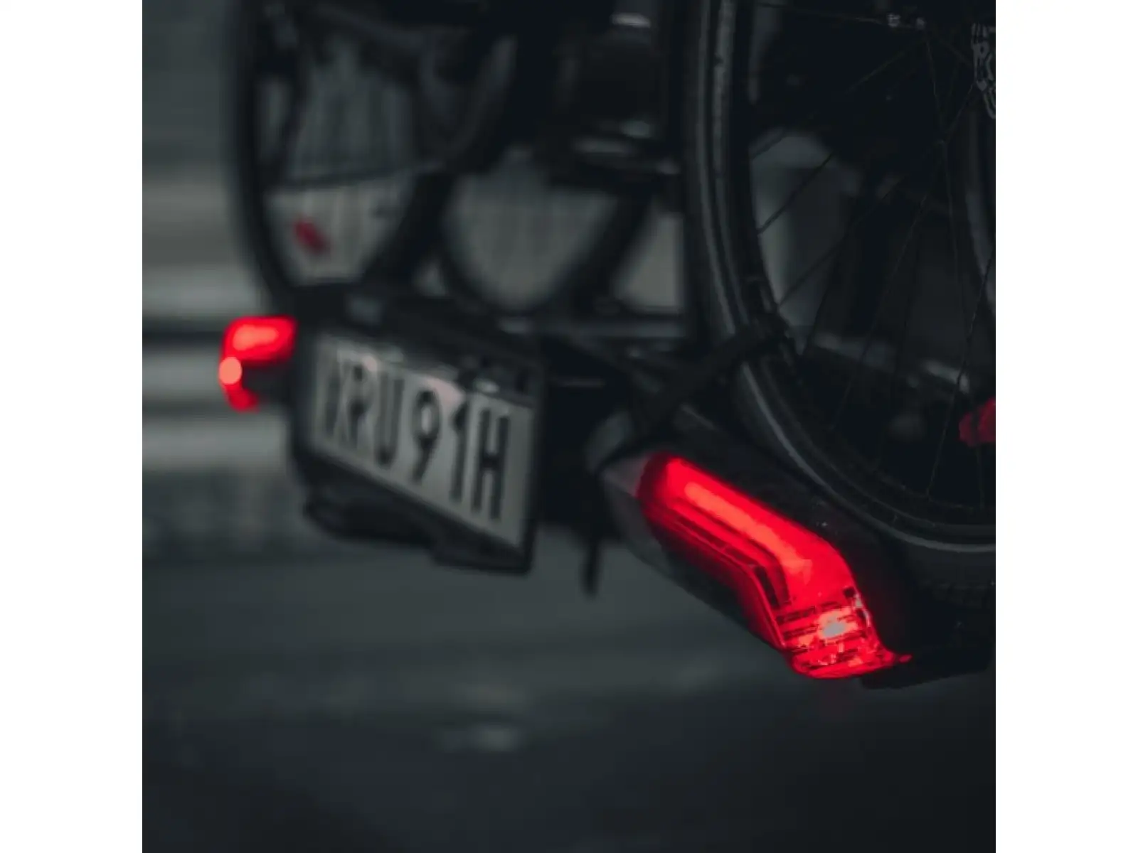 Thule Epos carrier on towbar for 3 bikes