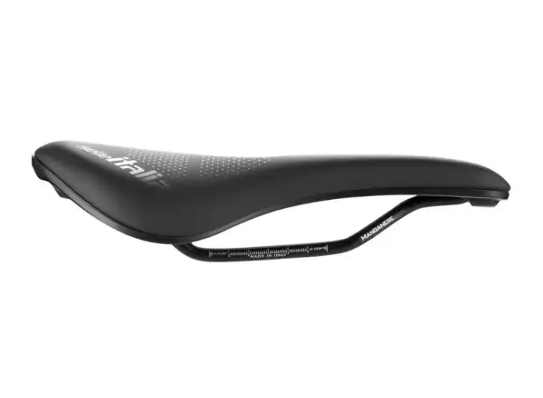 Selle Italia NOVUS Boost EVO Gravel TM Superflow L saddle 145x245mm